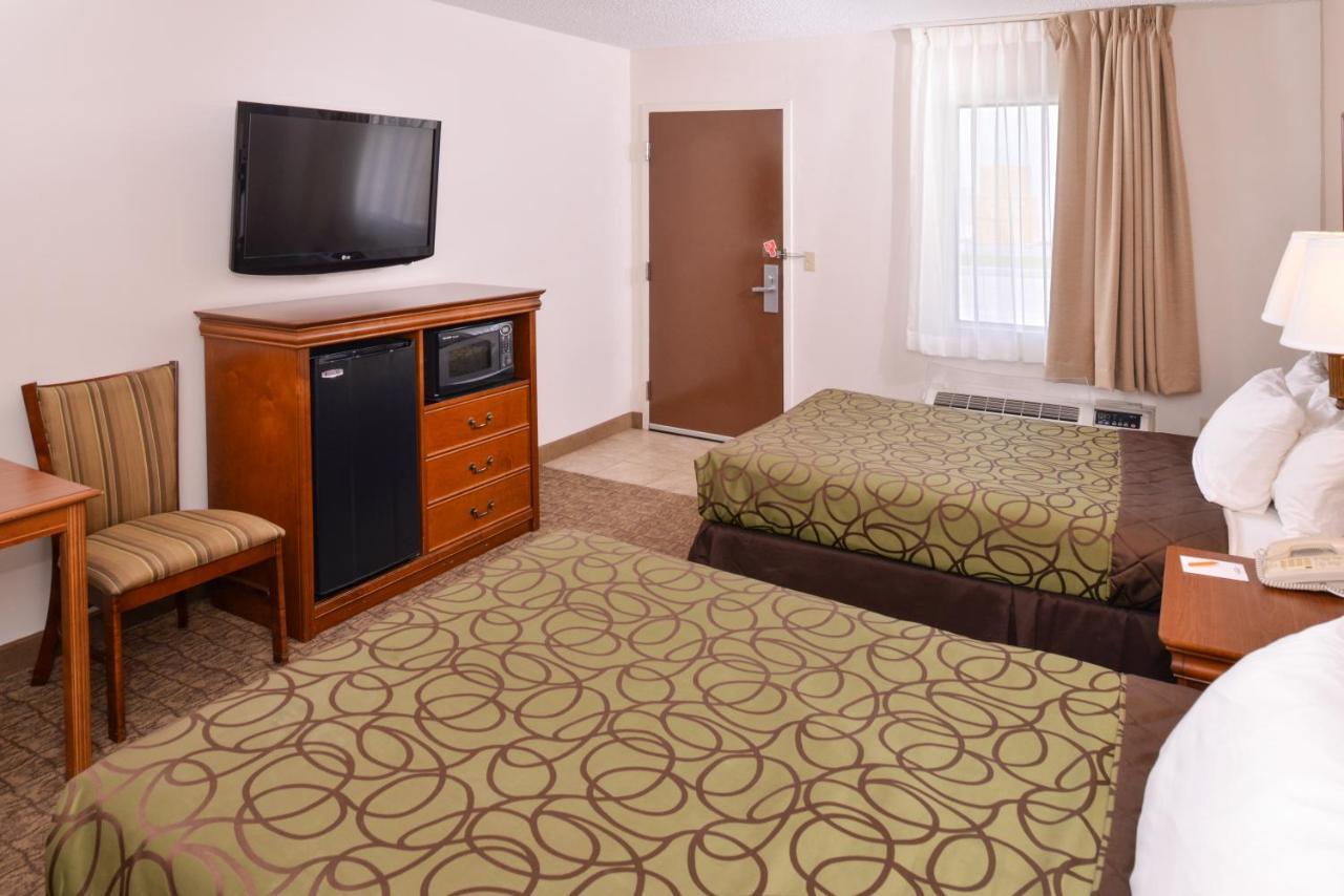 Briarwood Inn Of Geneva Dış mekan fotoğraf